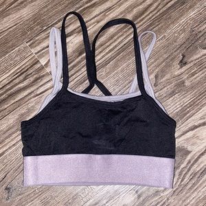 Fabletics Poppy Seamless Low Impact Sports Bra